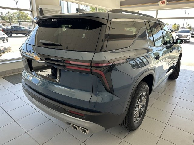 2026 Chevrolet Traverse photo 4