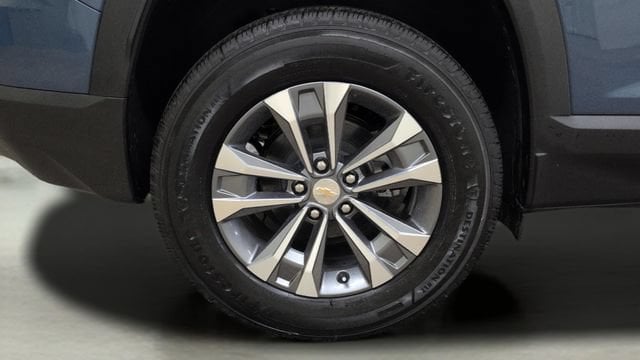 2027 Chevrolet Equinox LT - Photo 26