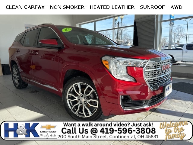 2023 GMC Terrain Denali's photo