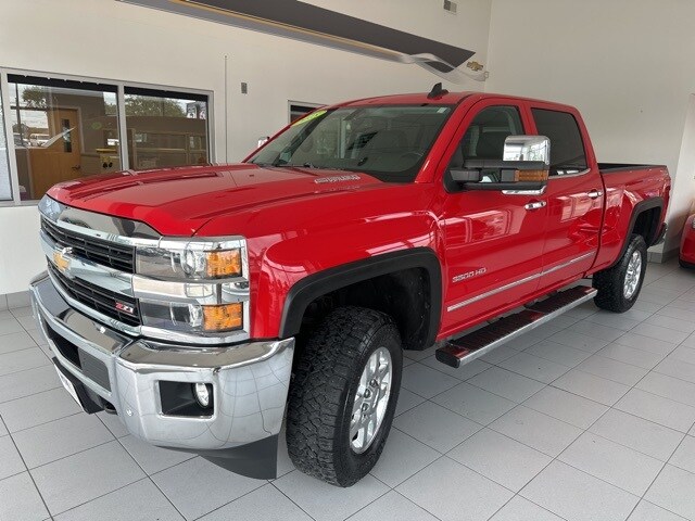 2015 Chevrolet Silverado 3500HD LTZ photo 3