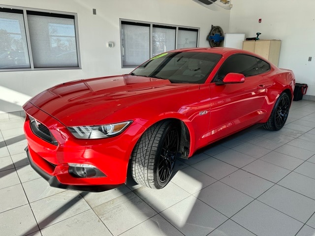 2017 Ford Mustang GT photo 3