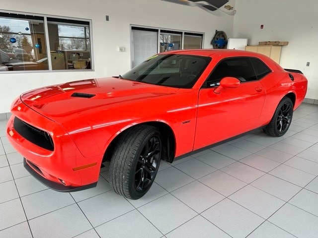 2018 Dodge Challenger R/T photo 3