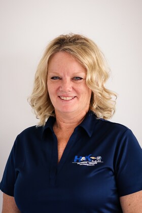 Staff member Jennifer Kahle from ID_570be4f8f8ed