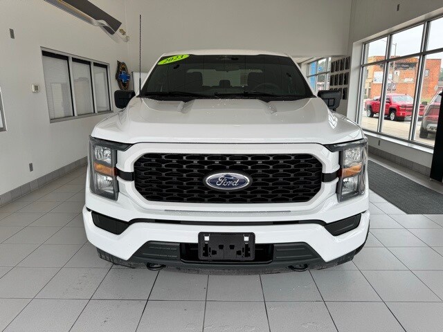 2023 Ford F-150 XL photo 2