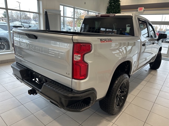 2020 Chevrolet Silverado 1500 LT Trail Boss photo 2