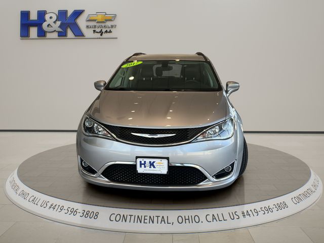 Used 2017 Chrysler Pacifica Touring-L with VIN 2C4RC1BG9HR627246 for sale in Continental, OH