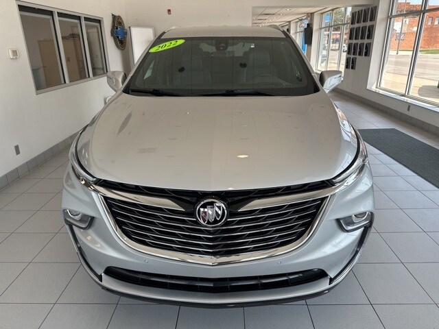 2022 Buick Enclave Premium photo 2
