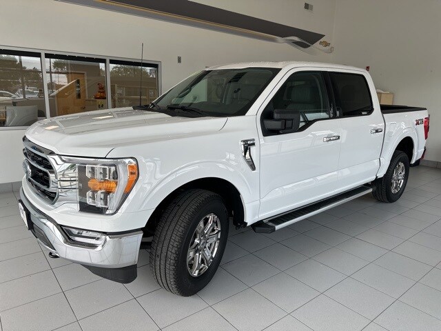 2023 Ford F-150 XLT photo 3