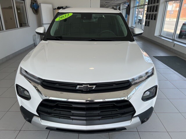 2022 Chevrolet Trailblazer LT photo 2