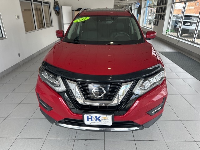 Used 2017 Nissan Rogue SL with VIN 5N1AT2MV0HC873685 for sale in Continental, OH