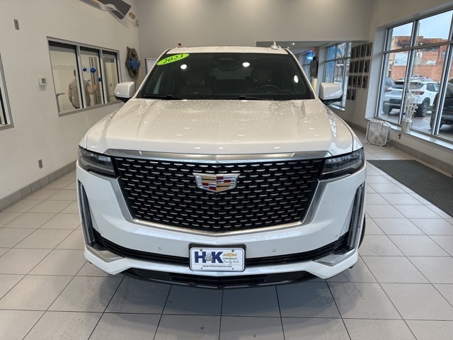 2023 Cadillac Escalade ESV Premium Luxury photo 2