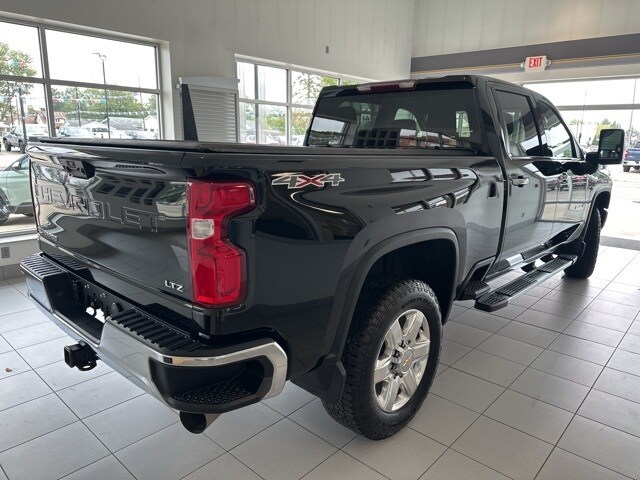 2022 Chevrolet Silverado 2500HD LTZ photo 4
