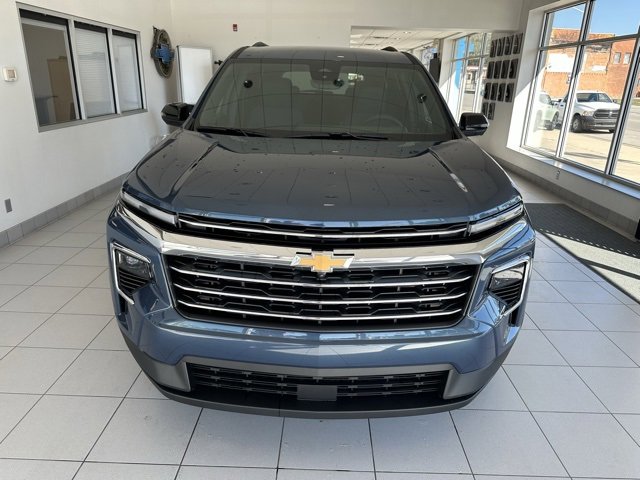 2026 Chevrolet Traverse photo 2