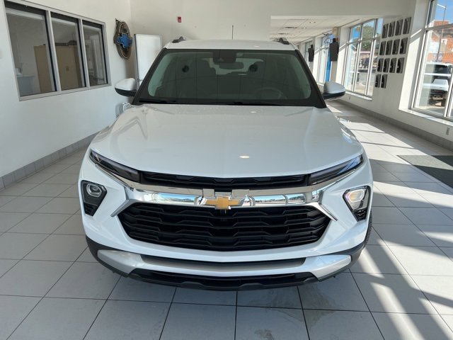 2026 Chevrolet Trailblazer LT photo 2