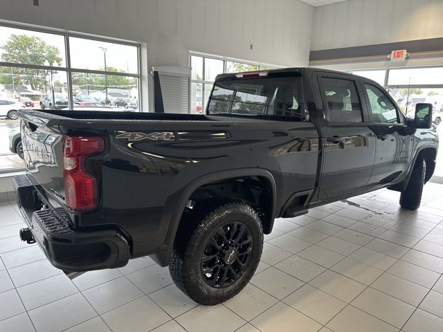 2026 Chevrolet Silverado 2500HD Custom photo 4