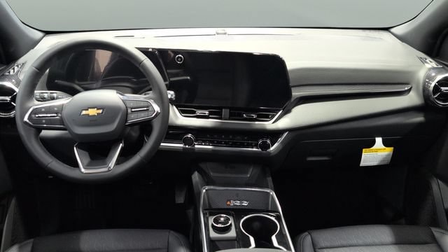 2027 Chevrolet Equinox LT - Photo 18