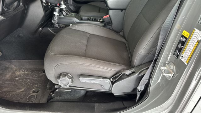 2023 Jeep Wrangler 4-Door Sport Altitude - Photo 8
