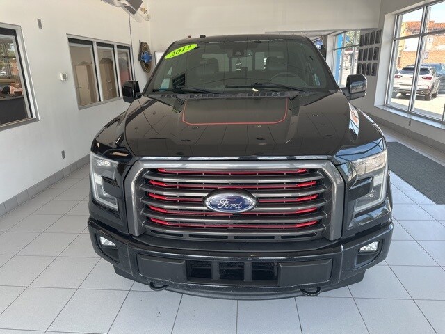 2017 Ford F-150 Lariat photo 2