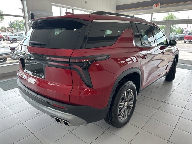 2025 Chevrolet Traverse photo 4