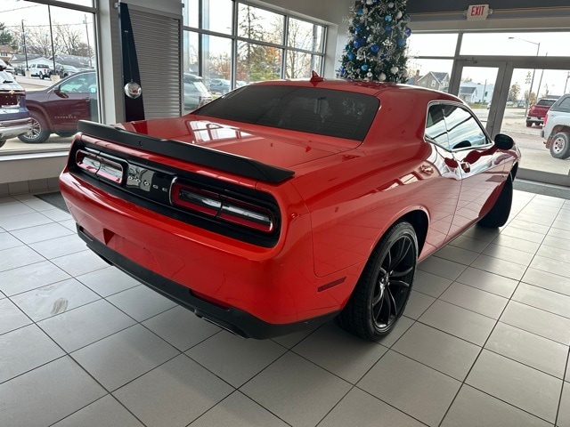 2018 Dodge Challenger R/T photo 4