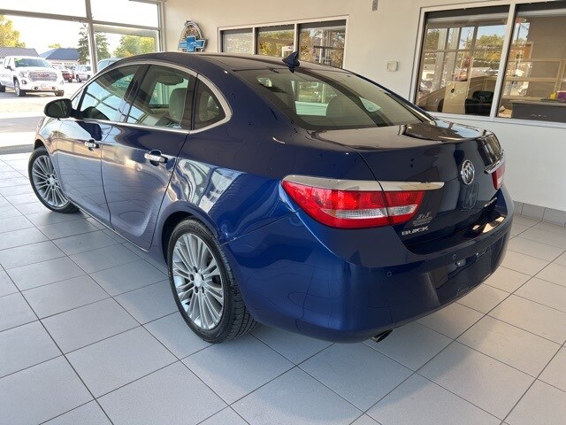 2013 Buick Verano Leather photo 2