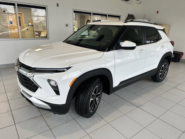 2026 Chevrolet Trailblazer LT photo 3