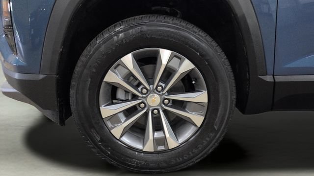 2027 Chevrolet Equinox LT - Photo 28
