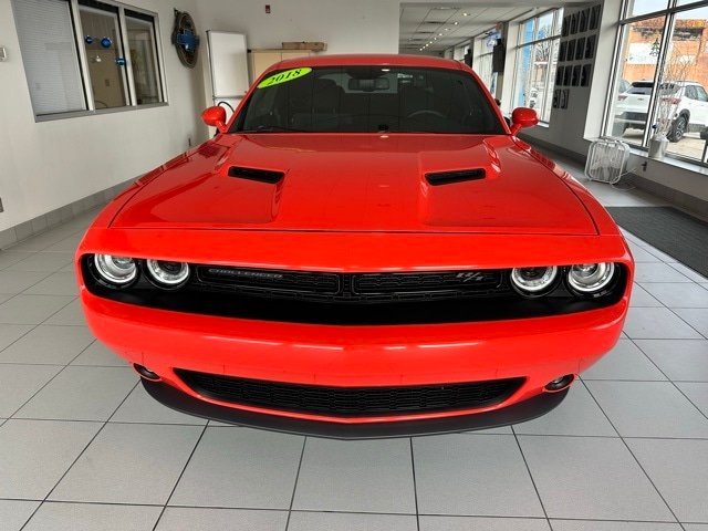2018 Dodge Challenger R/T photo 2