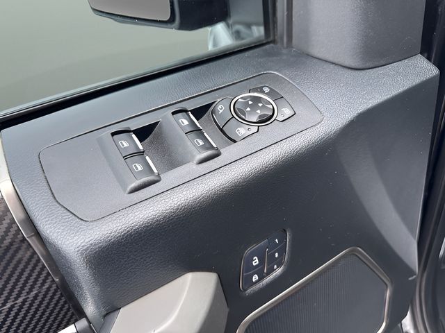 2018 Ford F-150 Raptor - Photo 8
