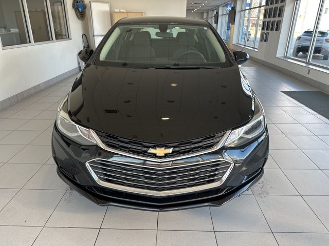 Used 2018 Chevrolet Cruze LT with VIN 3G1BE6SM6JS601266 for sale in Continental, OH