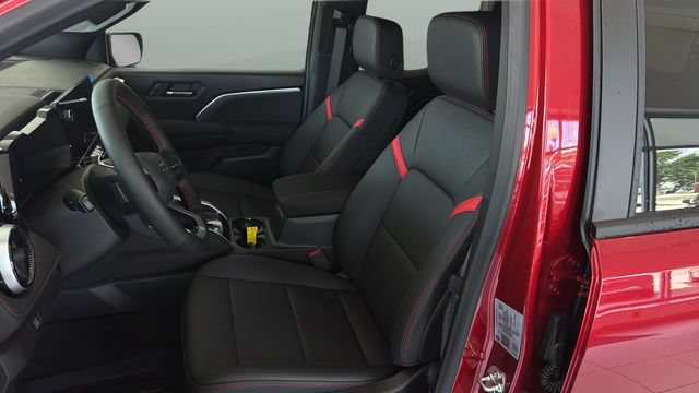2026 Chevrolet Colorado Z71 - Photo 8