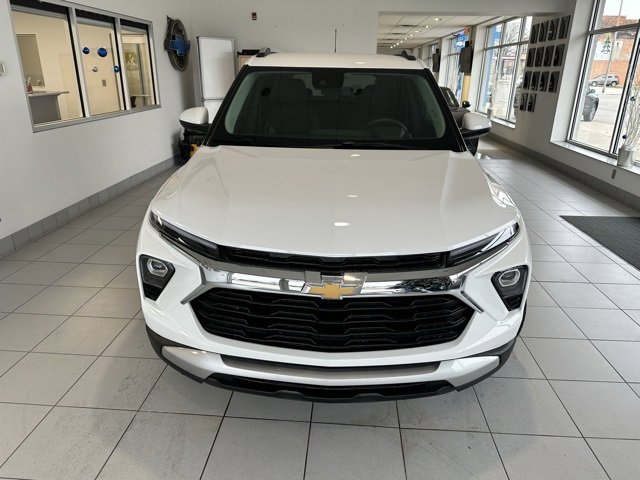 2026 Chevrolet Trailblazer LT photo 2