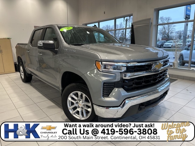 2025 Chevrolet Silverado 1500 LT's photo