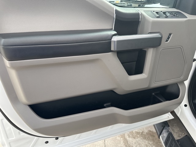 2017 Ford F-250 XLT photo 4