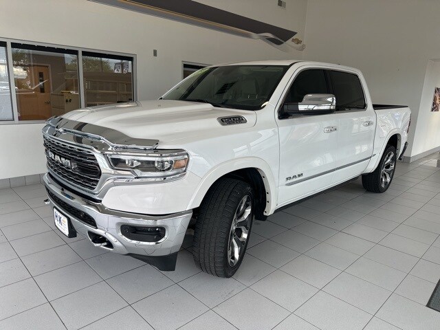 2020 Ram 1500 Limited photo 3