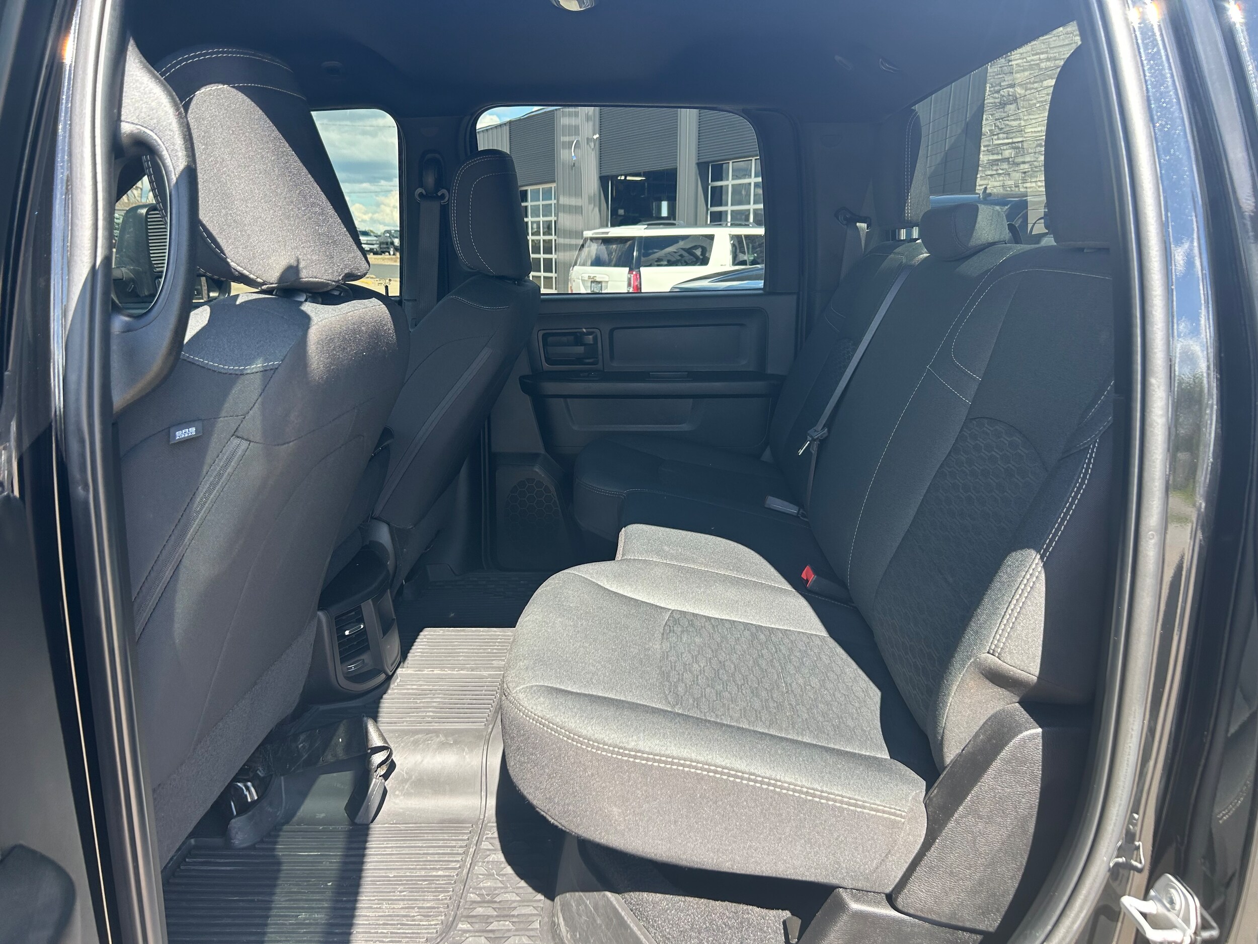 2022 Ram 3500 Laramie - Diamond Black Crystal Pearlcoat exterior view 7