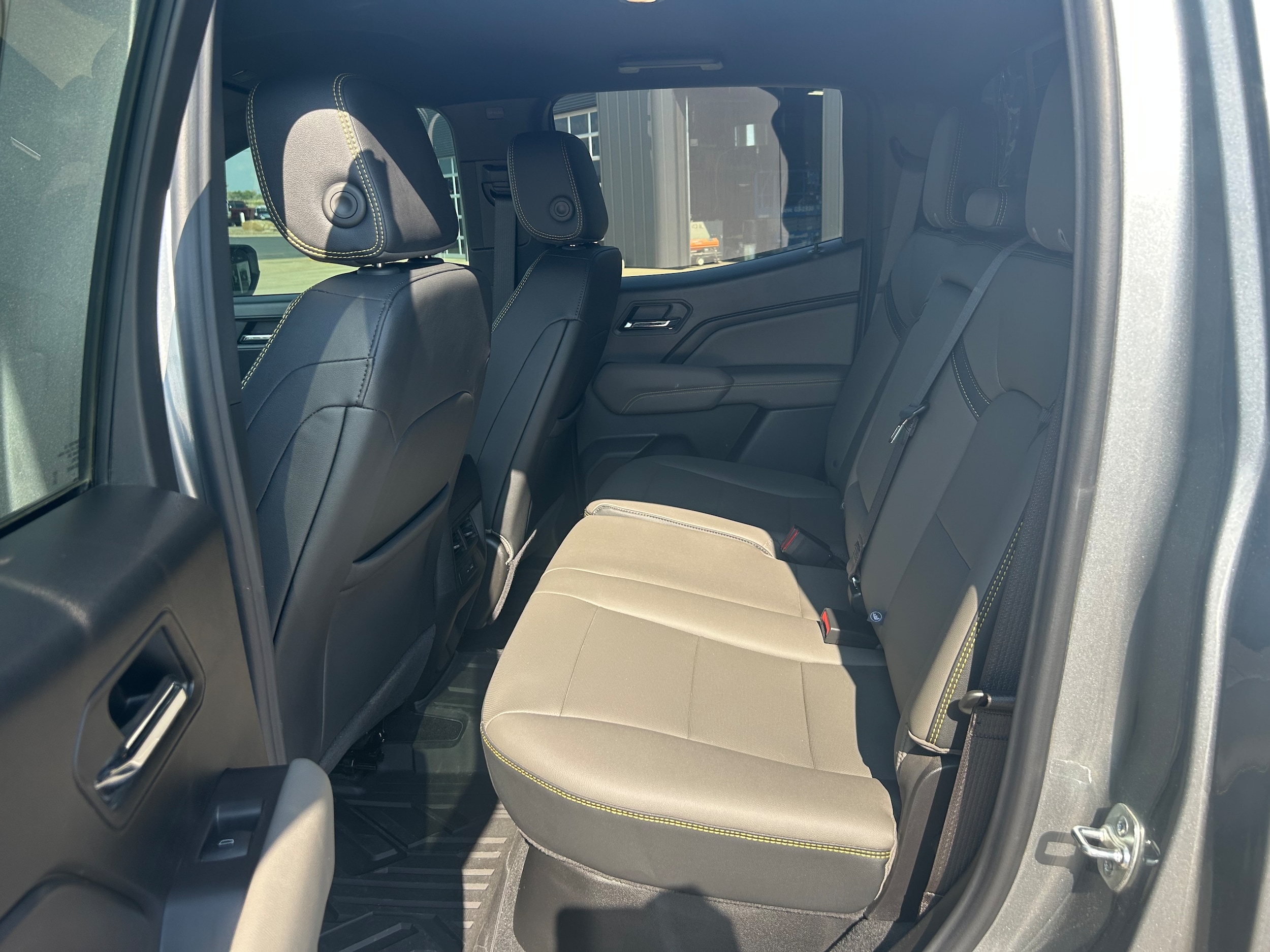 2025 Chevrolet Colorado 4WD ZR2 - Sterling Gray Metallic exterior view 8
