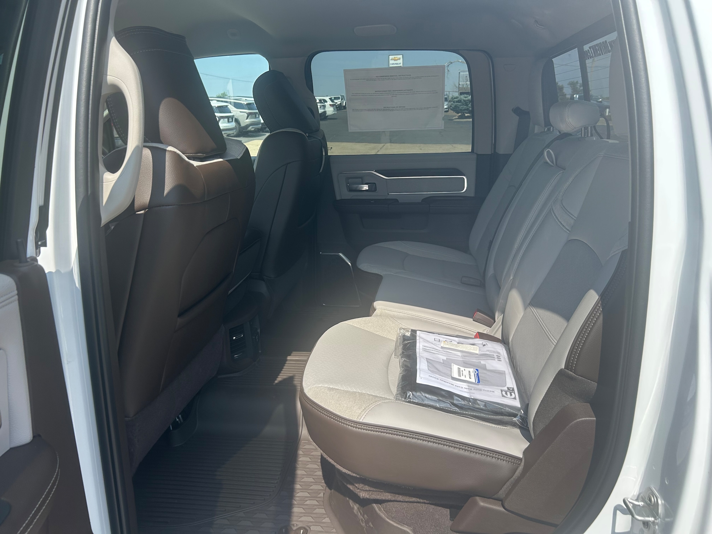 2026 Ram 3500 LARAMIE CREW CAB 4X4 8' BOX - Bright White Clear-Coat Paint exterior view 7