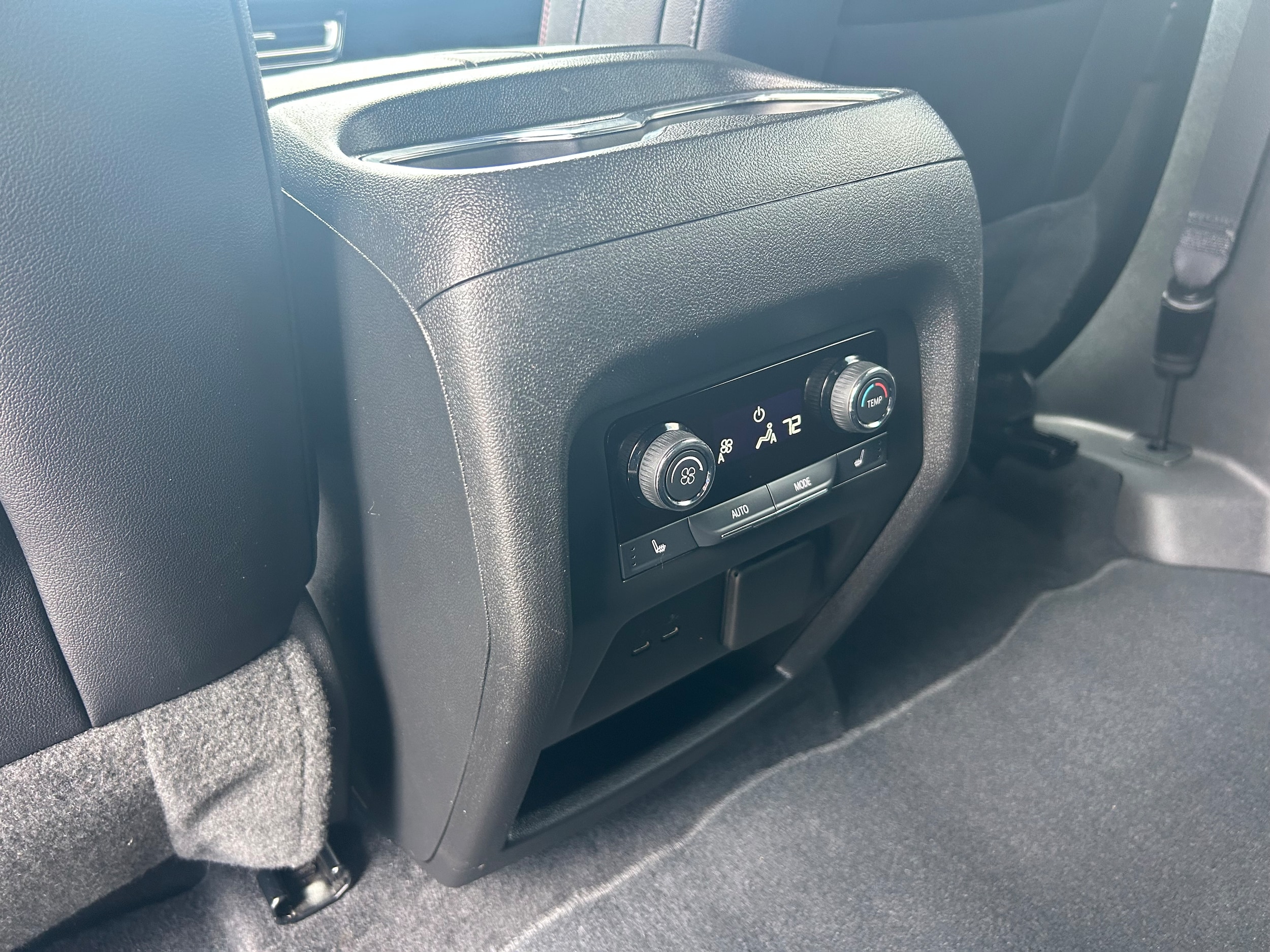 2024 Chevrolet Traverse AWD RS - Black exterior view 8