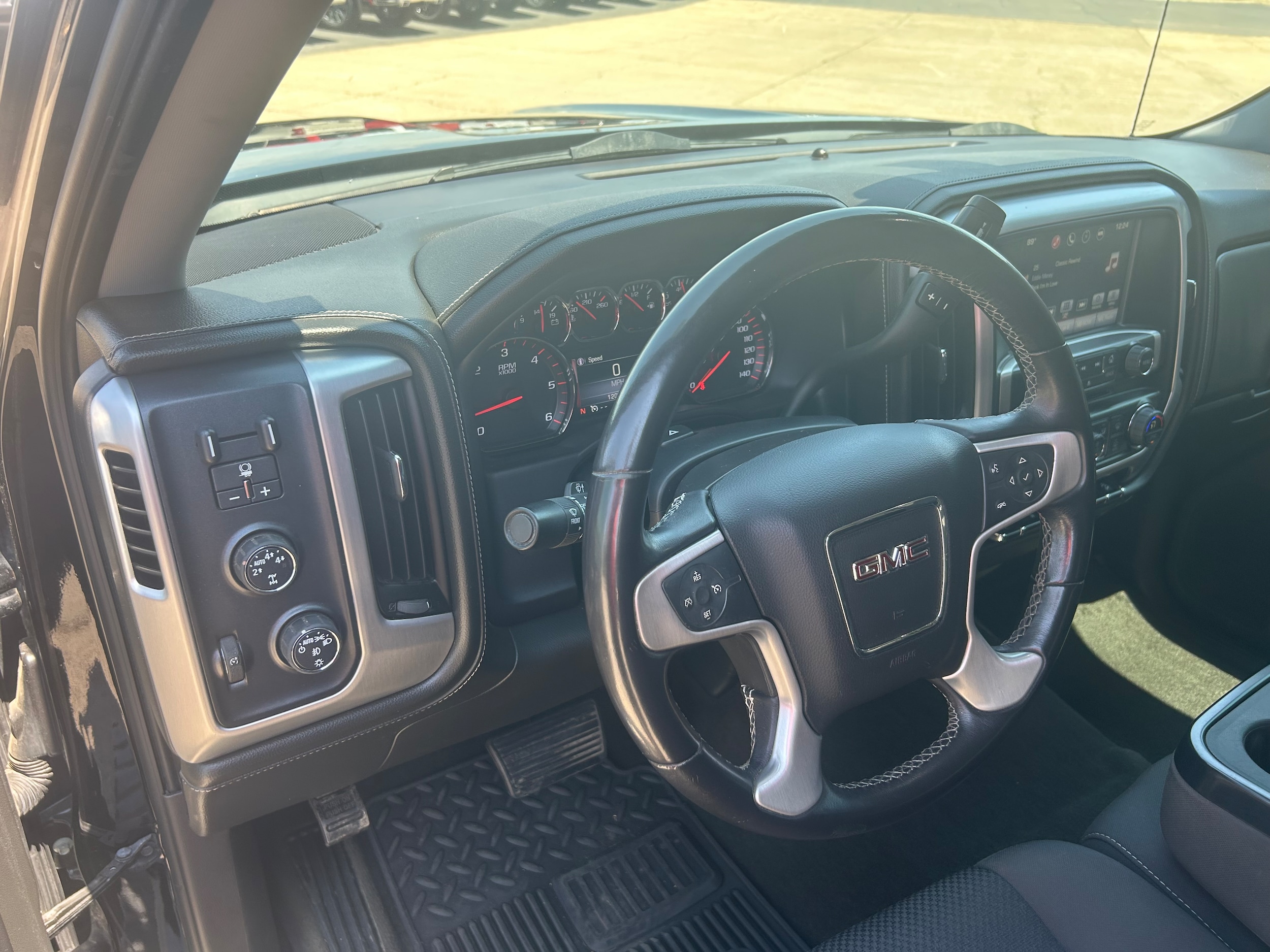 2016 GMC Sierra 1500 SLE - Onyx Black exterior view 9