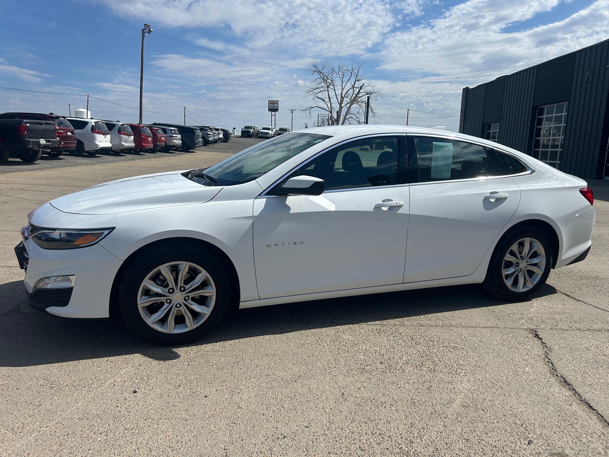 2024 Chevrolet Malibu LT - Summit White exterior view 3