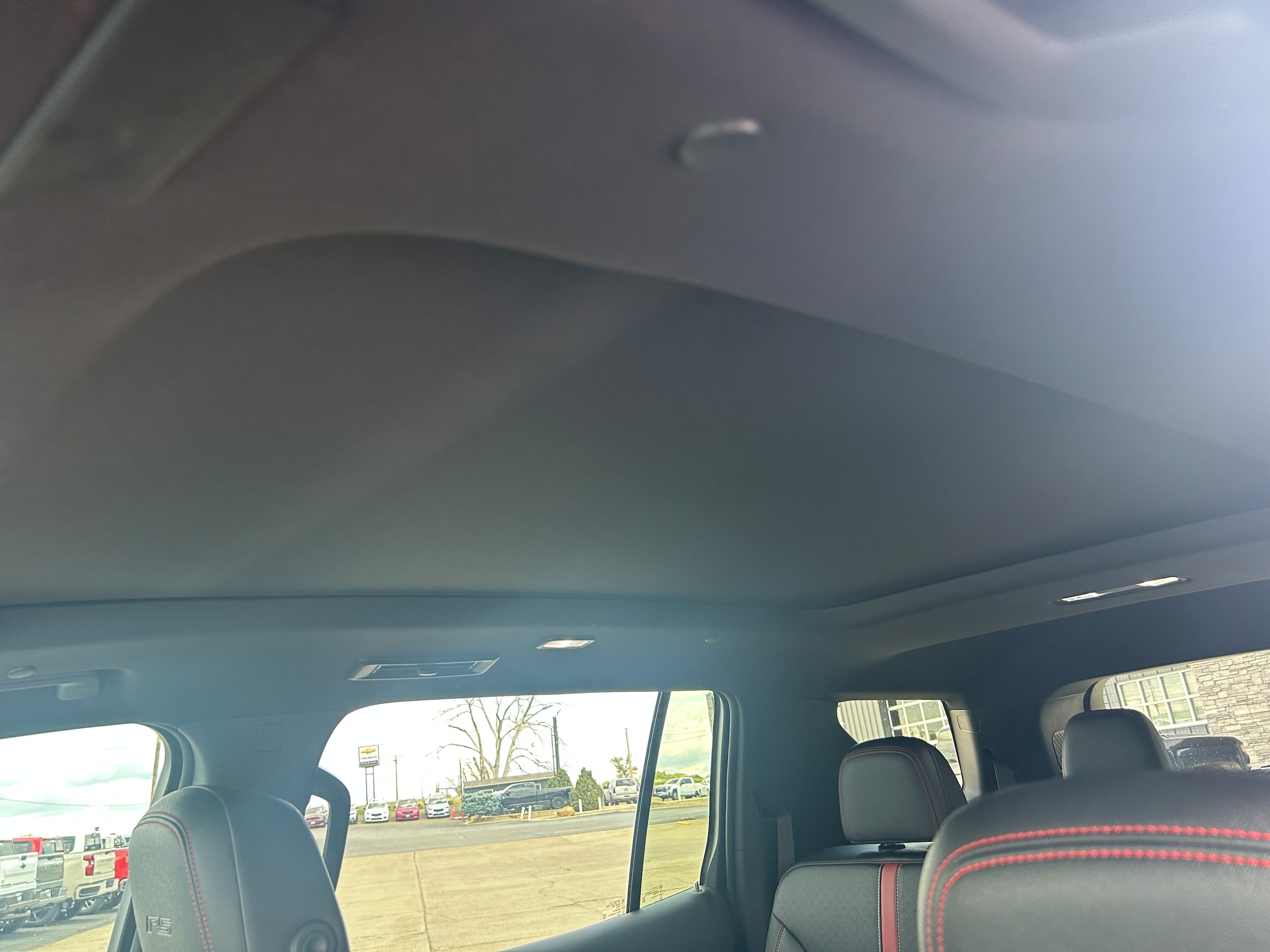 2024 Chevrolet Traverse AWD RS - Black exterior view 11