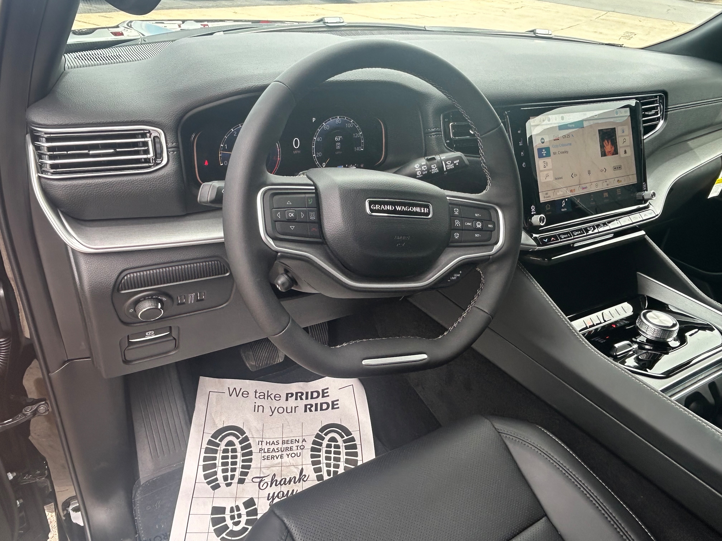 2026 Jeep Grand Wagoneer L LIMITED ALTITUDE 4X4 - High Gloss Black exterior view 13