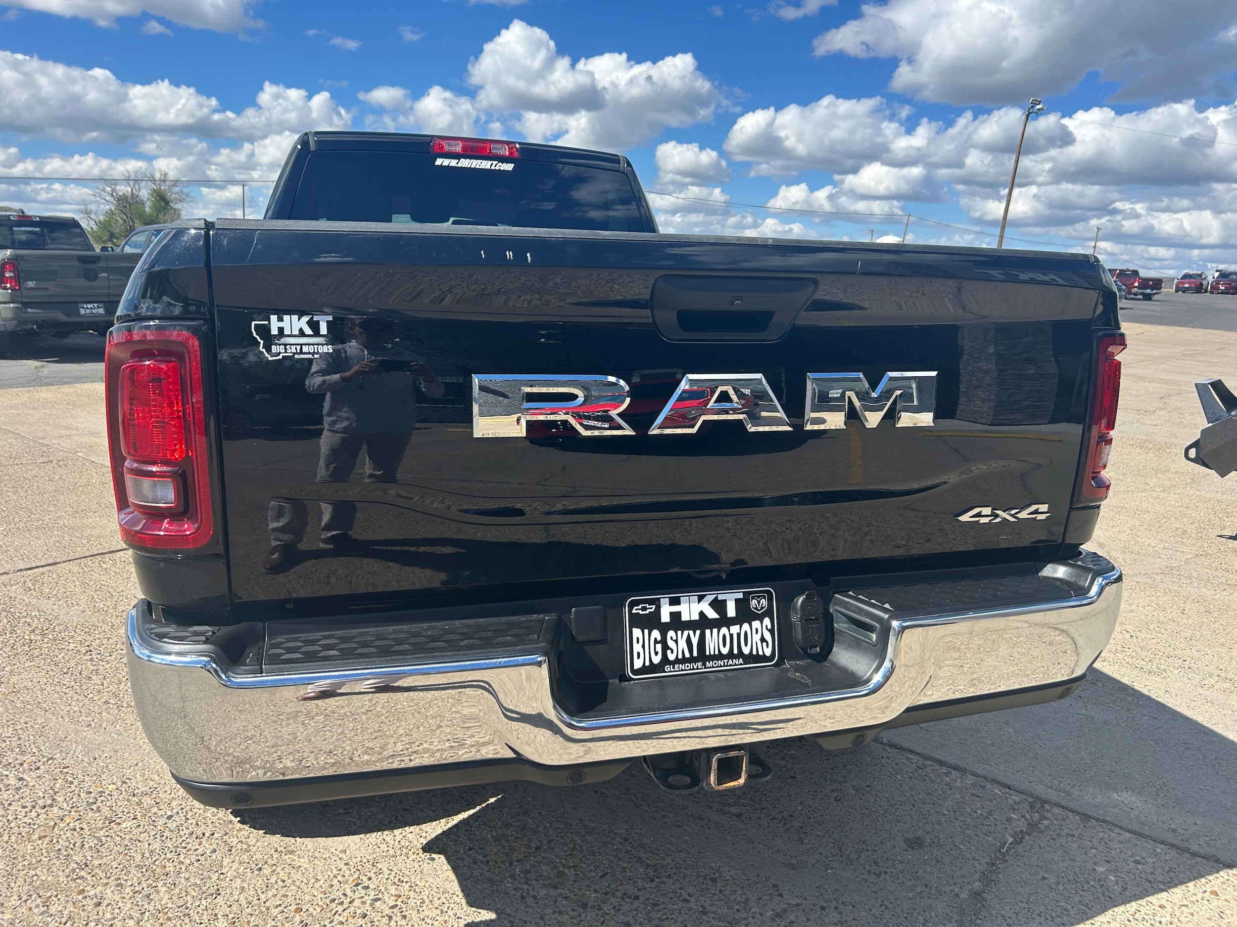 2022 Ram 3500 Laramie - Diamond Black Crystal Pearlcoat exterior view 5