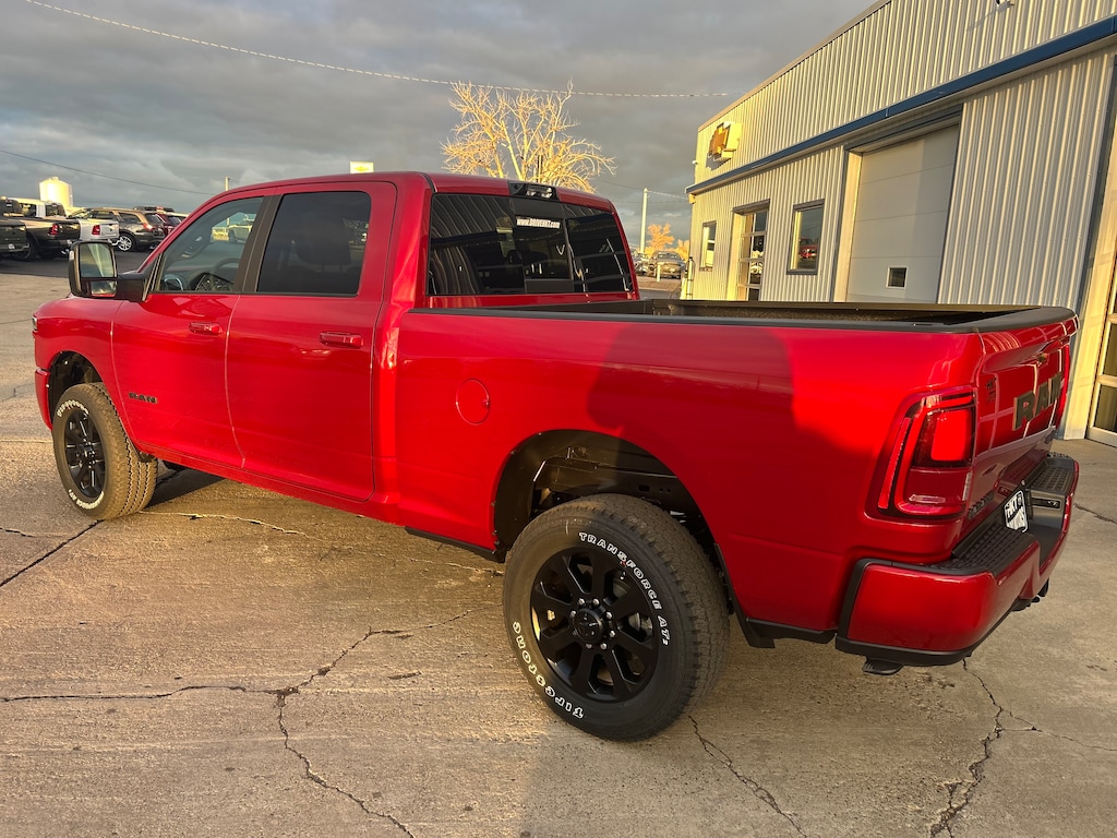 New 2026 Ram 2500 LARAMIE CREW CAB 4X4 6'4 BOX Pickup