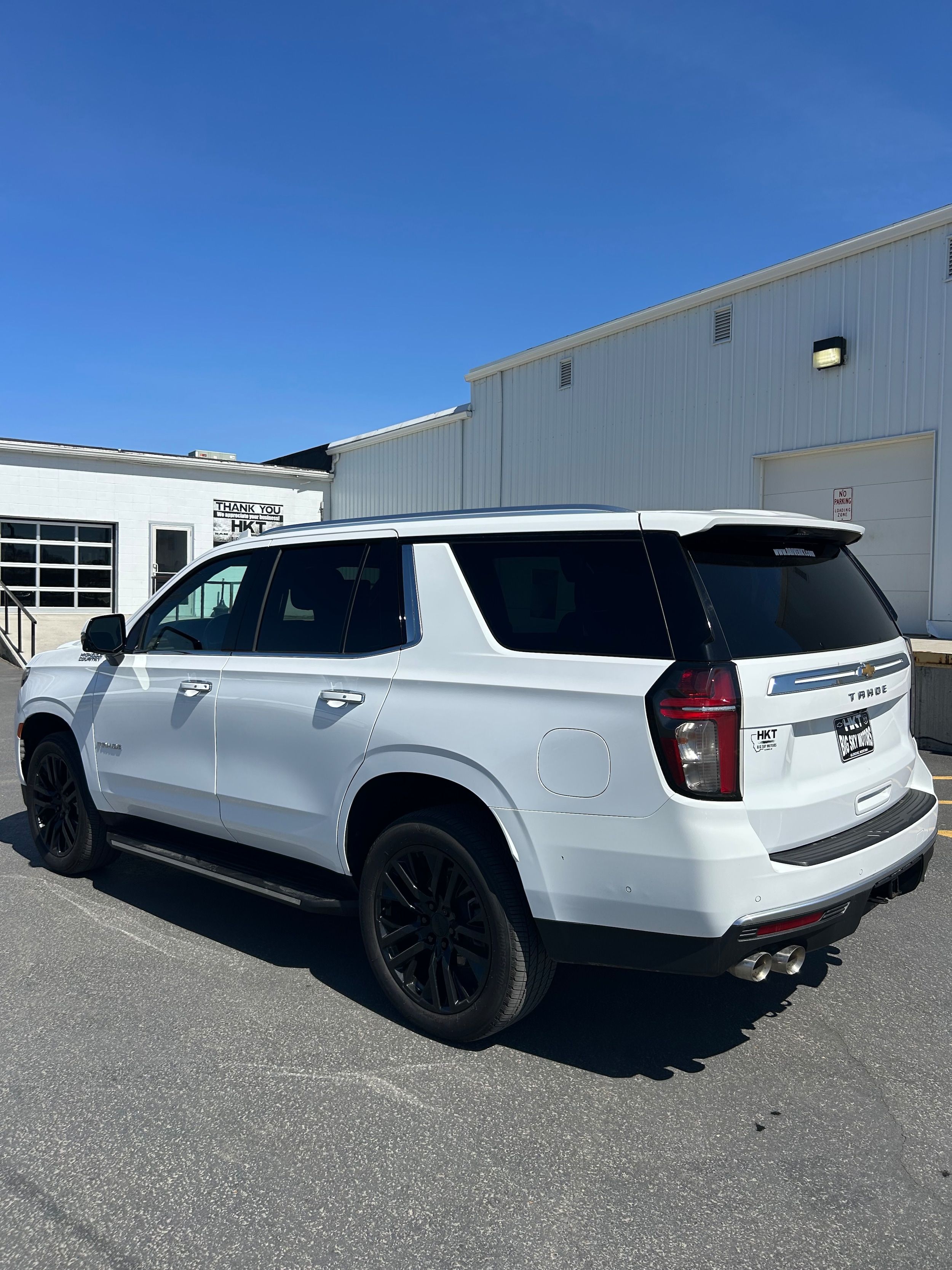 2024 Chevrolet Tahoe High Country - White exterior view 6