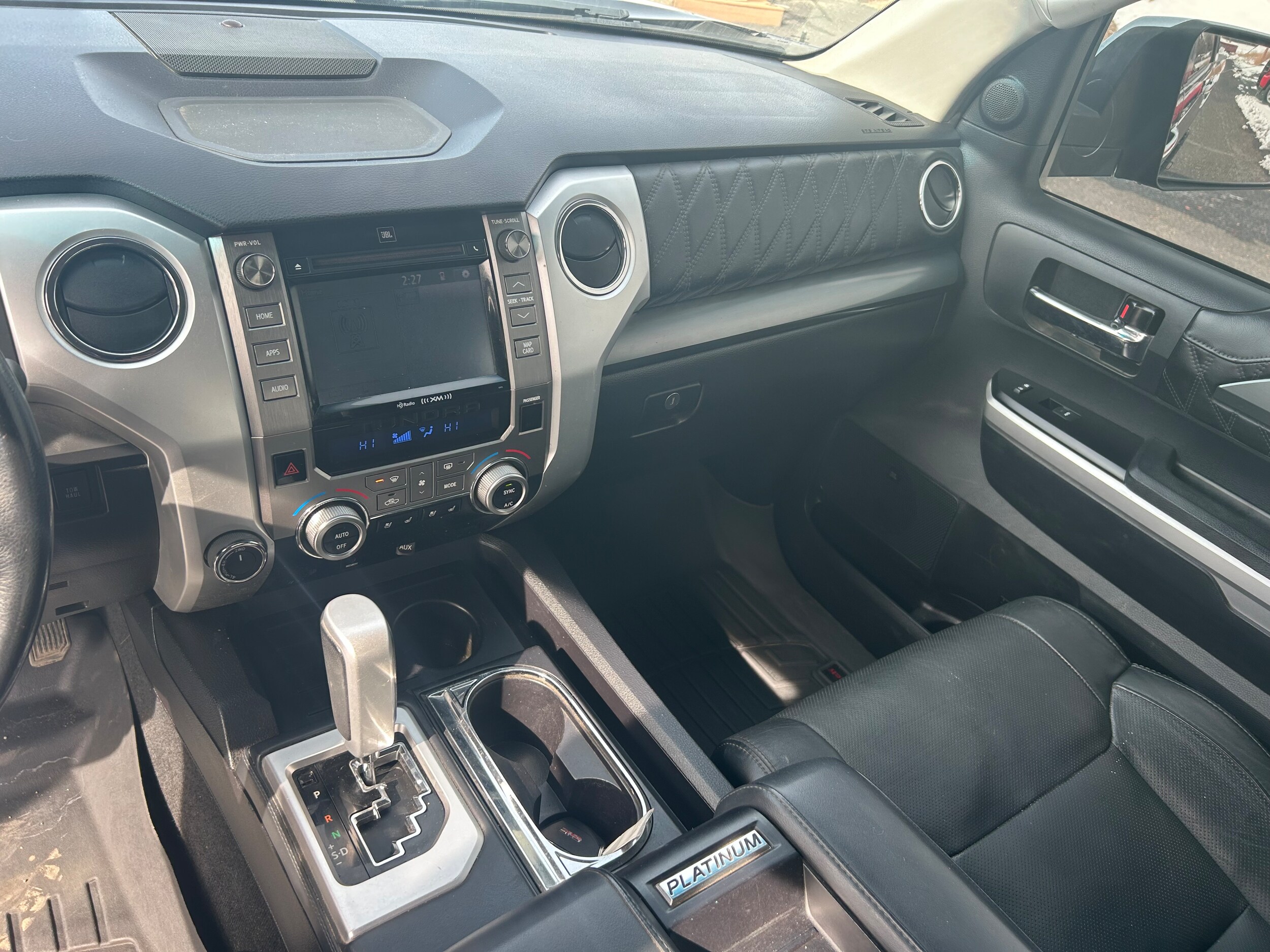 2015 Toyota Tundra 4WD Truck Platinum - Gray exterior view 11