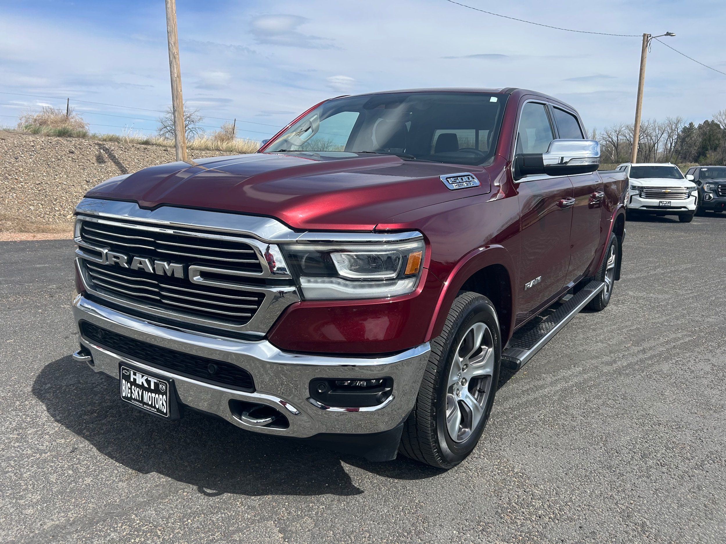 2022 RAM 1500 Laramie 4x4 Crew Cab 5'7's photo