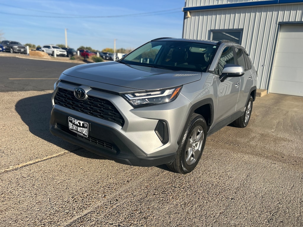 Used 2024 Toyota RAV4 XLE Sport Utility