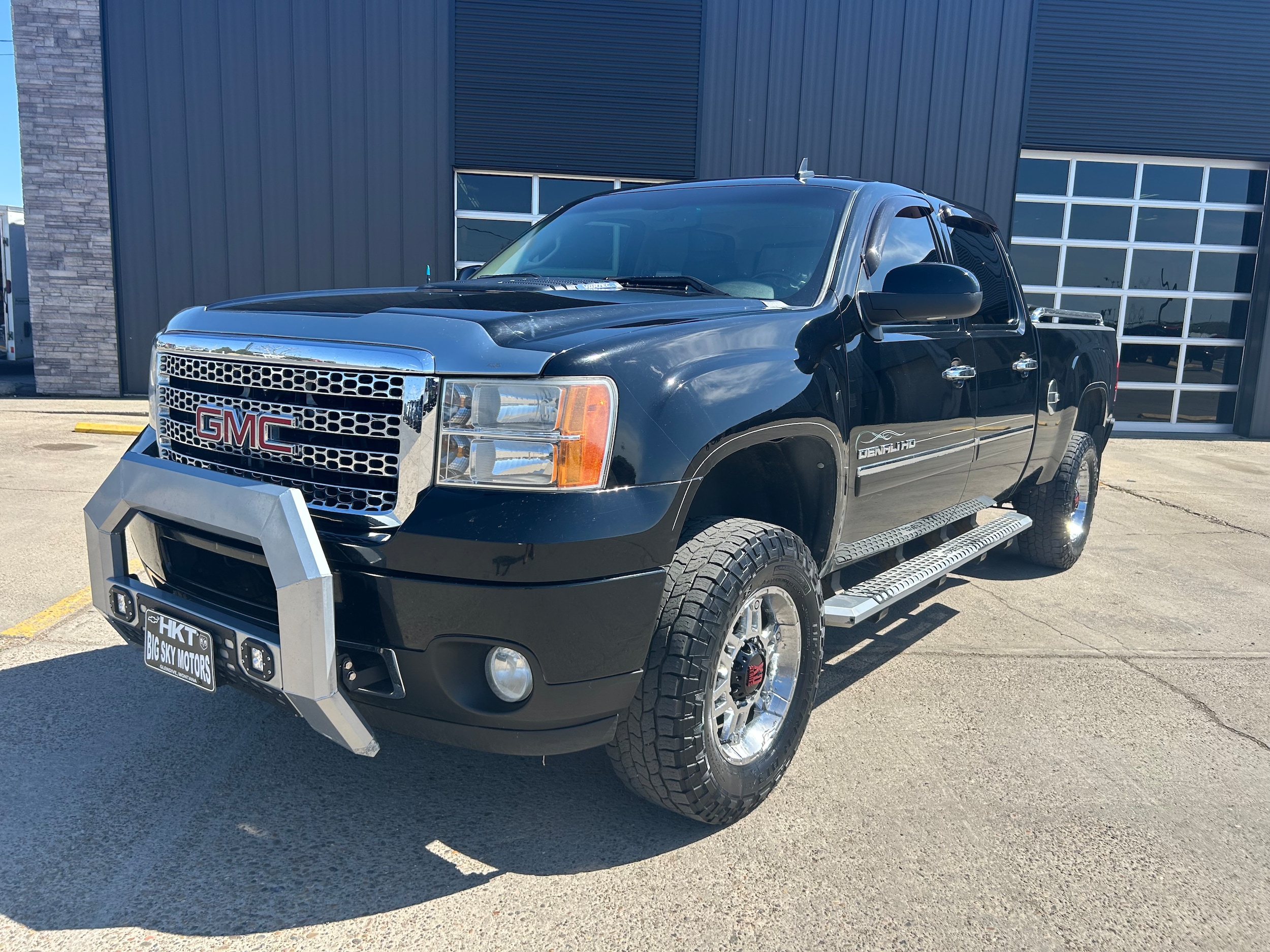 2011 GMC Sierra 4WD Crew Cab Standard Box's photo